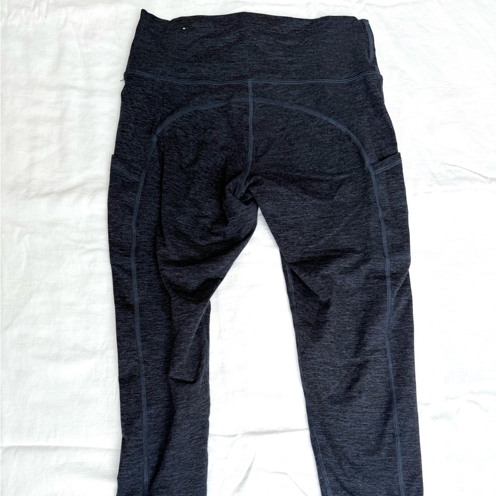 Offline by Aerie Dark Gray High-Rise The Hugger Leggings with Pockets - Picture 4 of 4